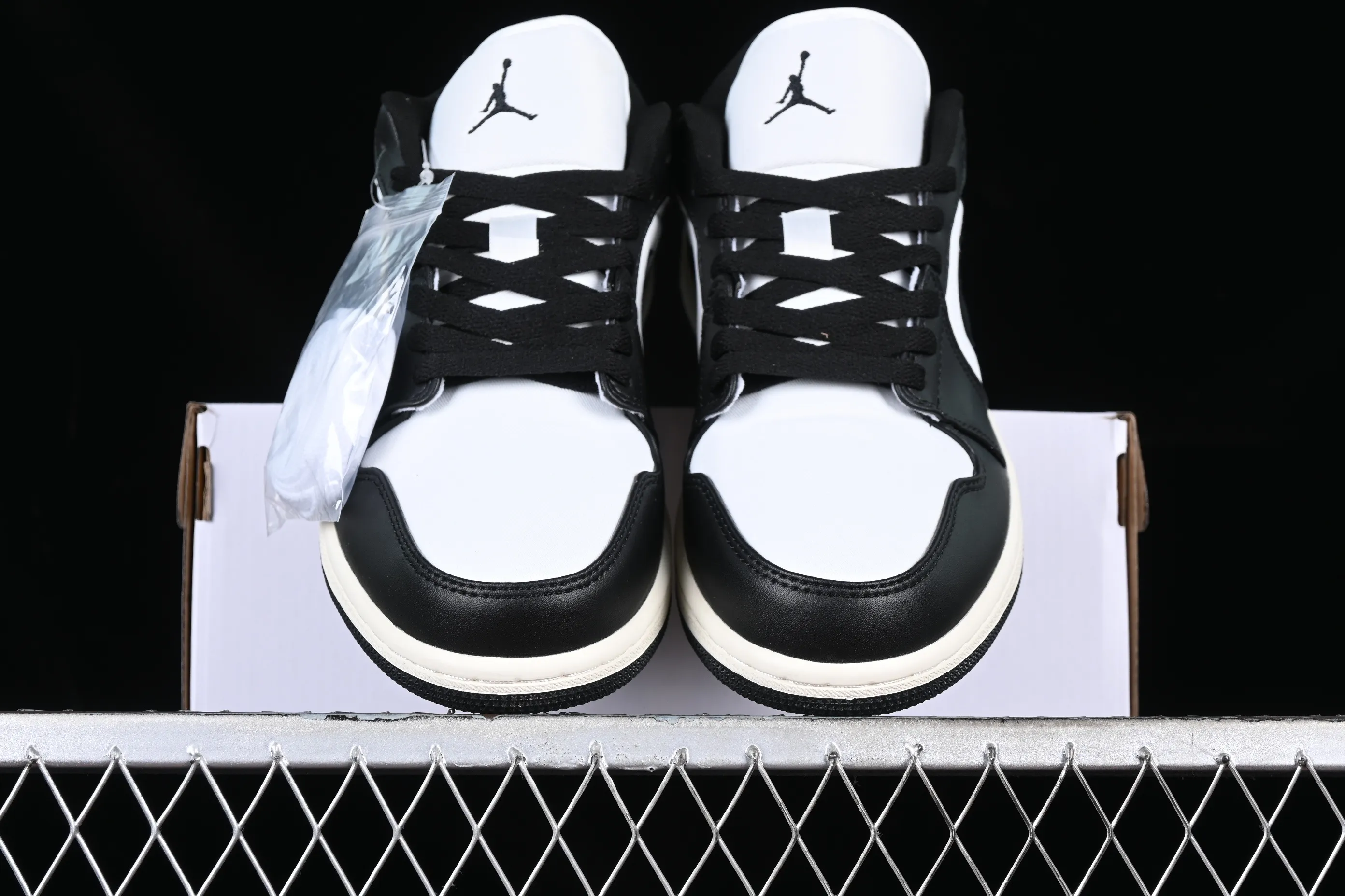 All categories Air Jordan Jordan series basketball shoes Air Jordan 1 Low Z version Air Jordan 1 Low "Vintage Panda" AJ1 Joe 1 black and white panda low-top cultural casual sneakers FB9893-101